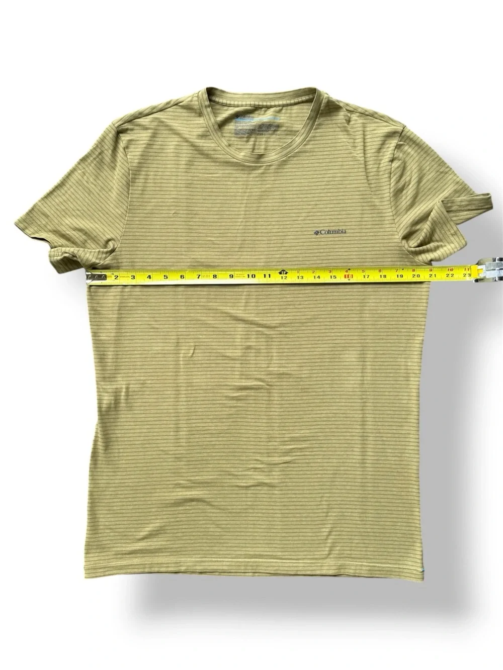 Columbia Men’s Large Olive Green Striped T-Shirt Short Sleeve Crew Neck Outdoor - Picture 3 of 6
